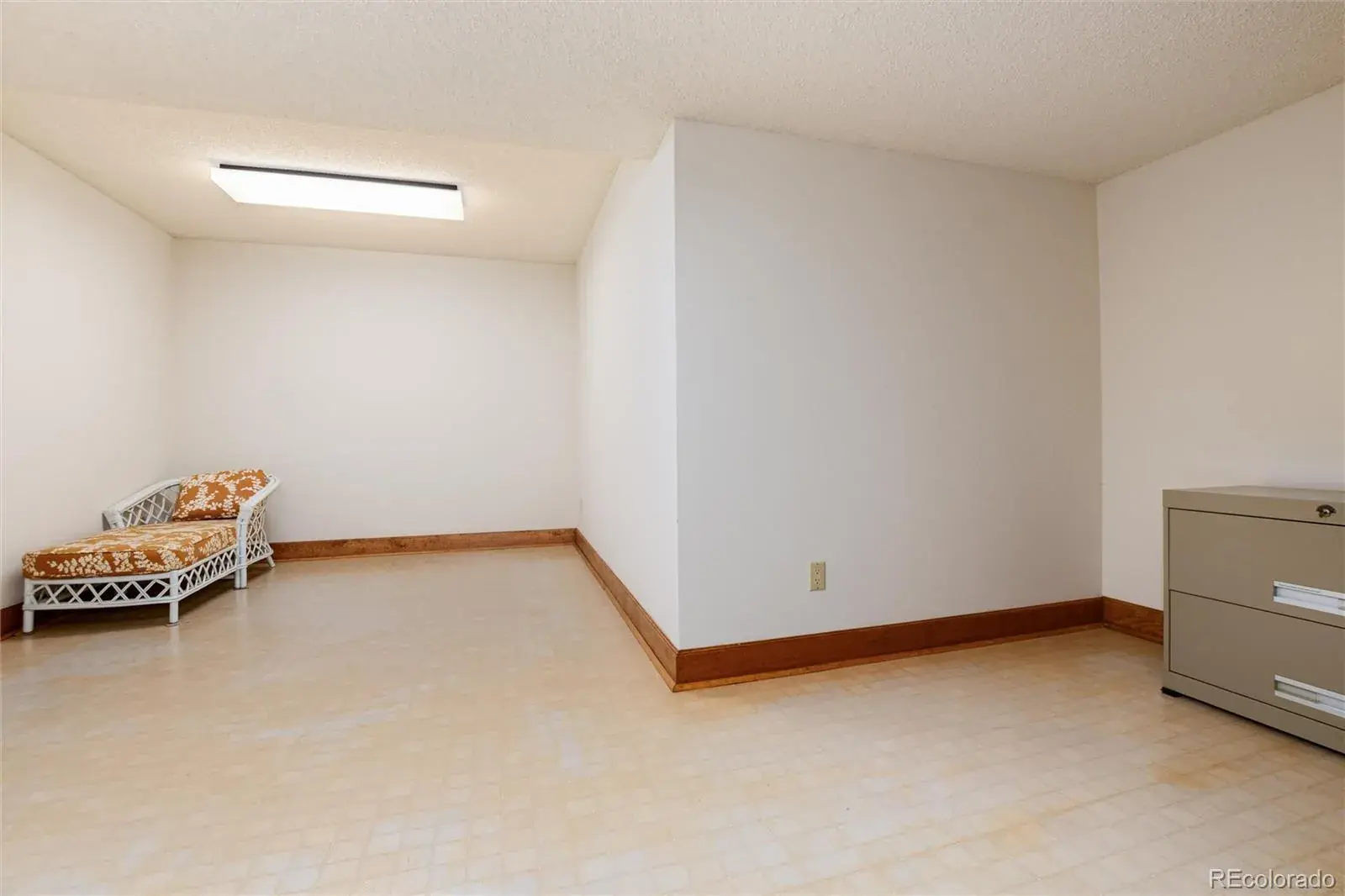 7500 E Dartmouth Avenue #16 Denver CO 80231 MLS #REC5434381 05142025041623 1600 40
