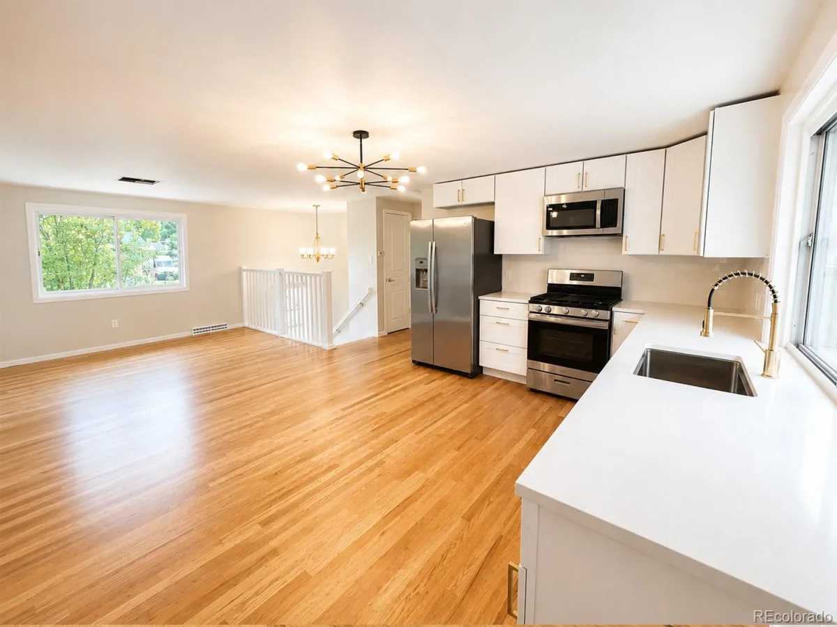 2862 S Ivan Way Denver CO 80227 | MLS #REC5434410 07292026225541 1200 5
