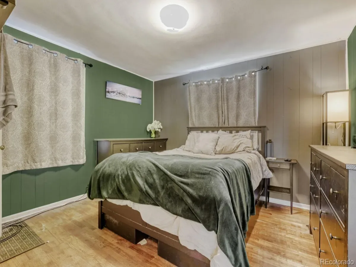 1605 Oakland Street Aurora CO 80010 MLS #REC5434960 03152026010724 1200 14