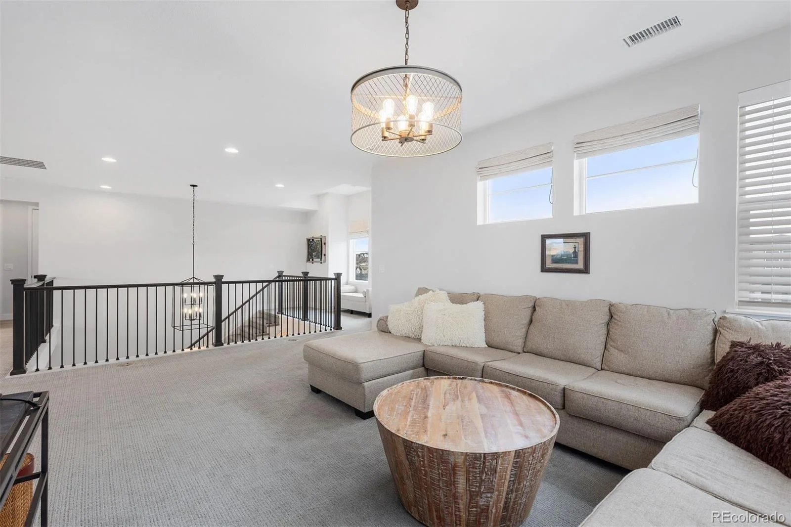 7077 Copper Sky Circle Castle Pines CO 80108 | MLS #REC5435090 08192026005727 1600 18