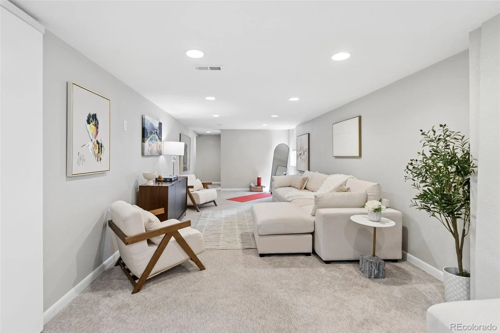 3045 N Columbine Street Denver CO 80205 | MLS #REC5435662 08272026144403 1600 23