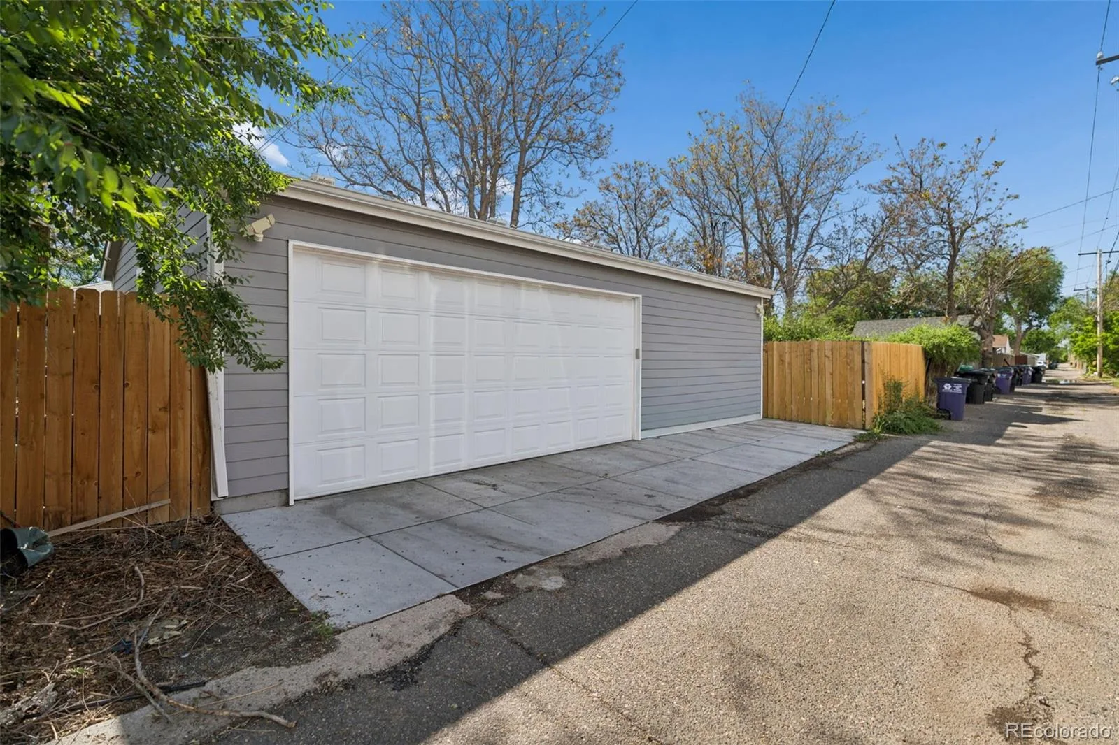 3045 N Columbine Street Denver CO 80205 | MLS #REC5435662 08272026144403 1600 33