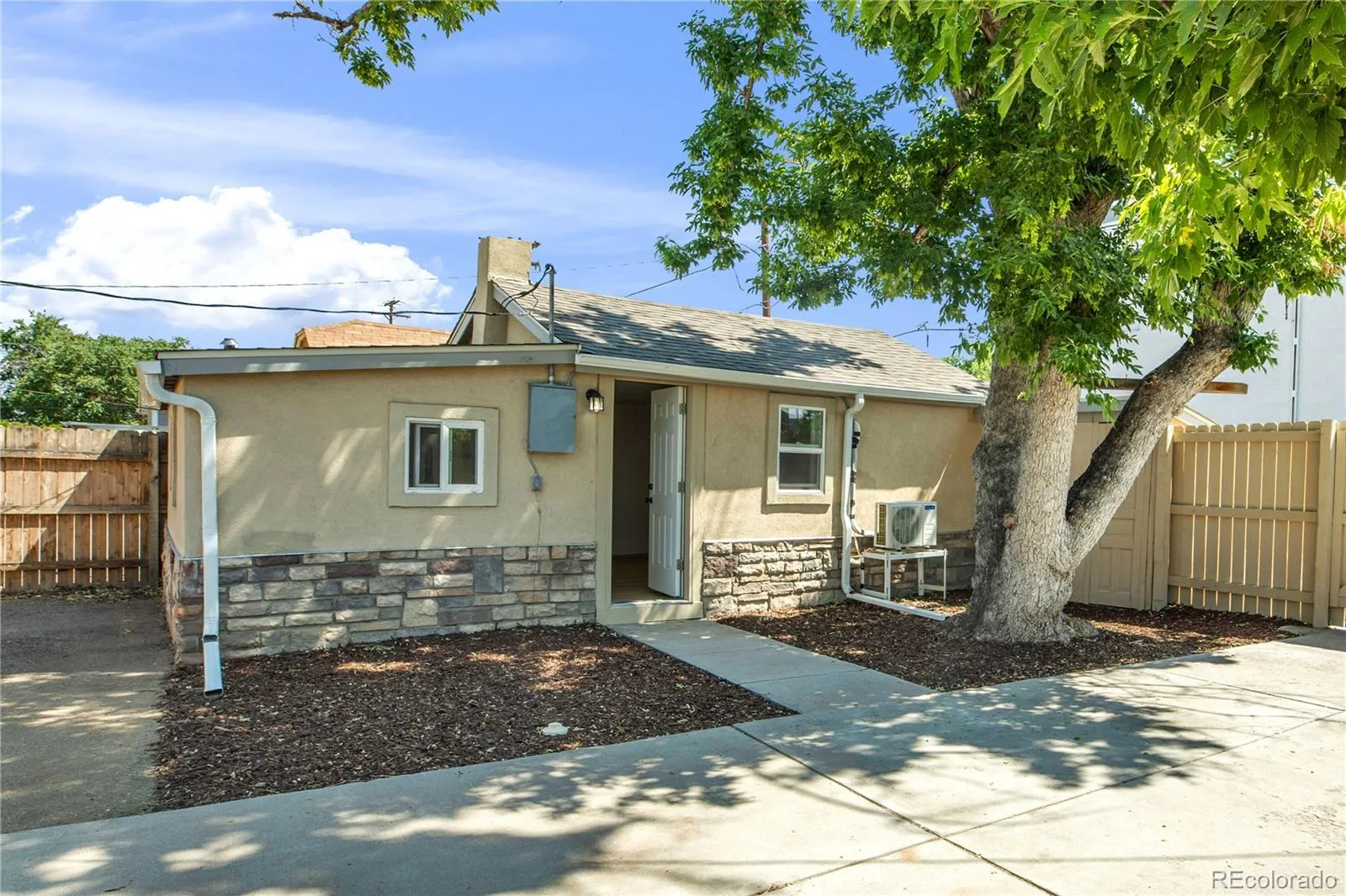 4024 Milwaukee Street Denver CO 80216 MLS #REC5437450 06102026183731 1600 15