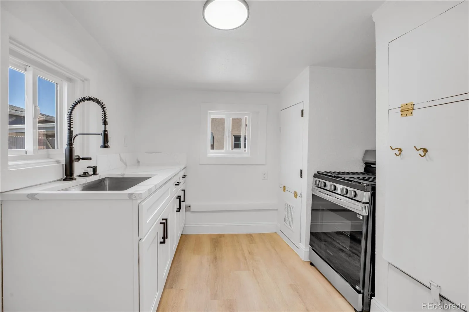 4024 Milwaukee Street Denver CO 80216 MLS #REC5437450 06102026183731 1600 20