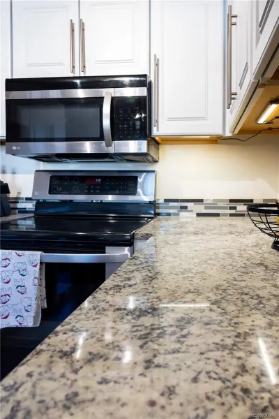 04212026170959 800 11