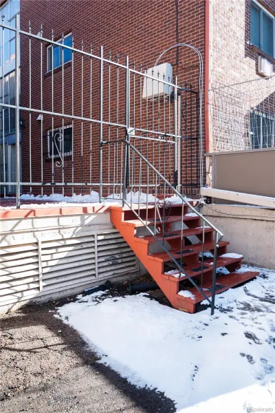 04212026170959 800 35