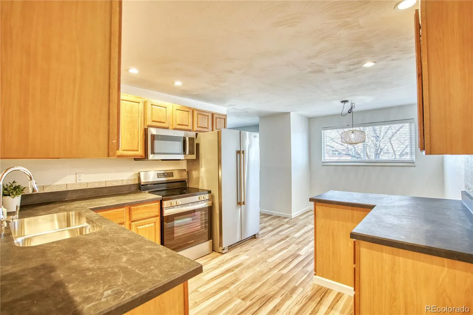 03102026172811 1600 12