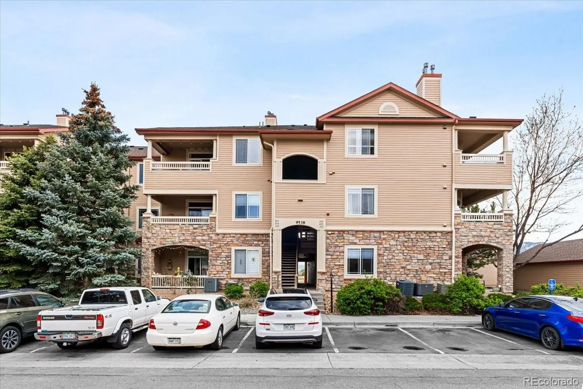 9538 W San Juan Circle #305 Littleton CO 80128 MLS #REC5439200 04302026070607 1200 0