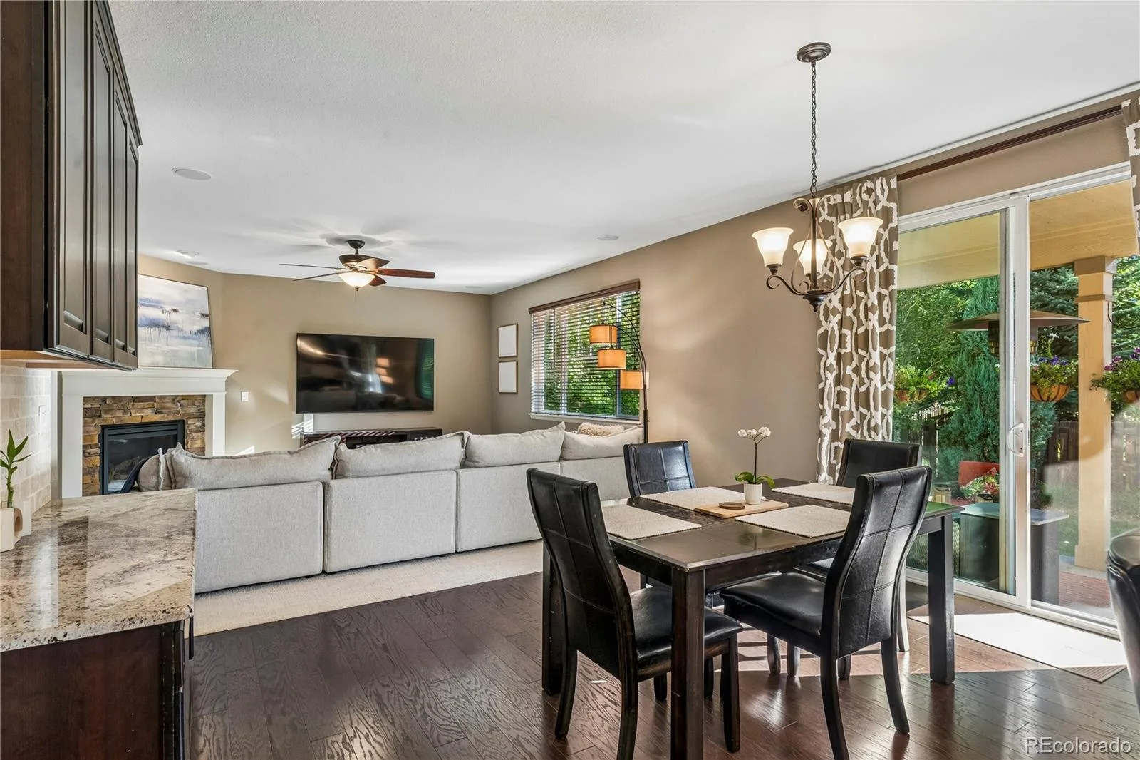 6320 S Langdale Way Aurora CO 80016 | MLS #REC5440458 10062026034725 1600 11