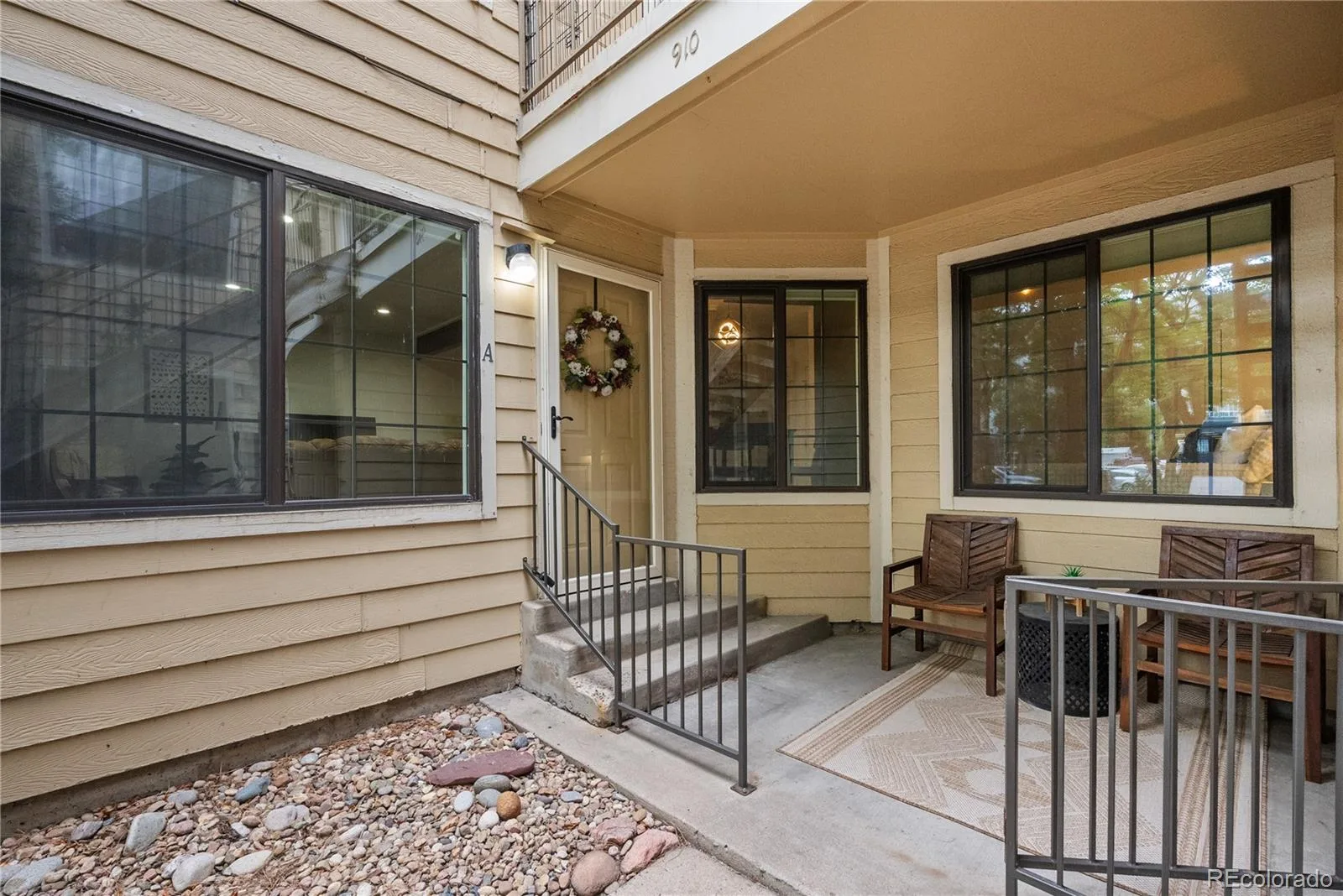 910 S Dahlia Street #A Denver CO 80246 | MLS #REC5442016 08292026175319 1600 25
