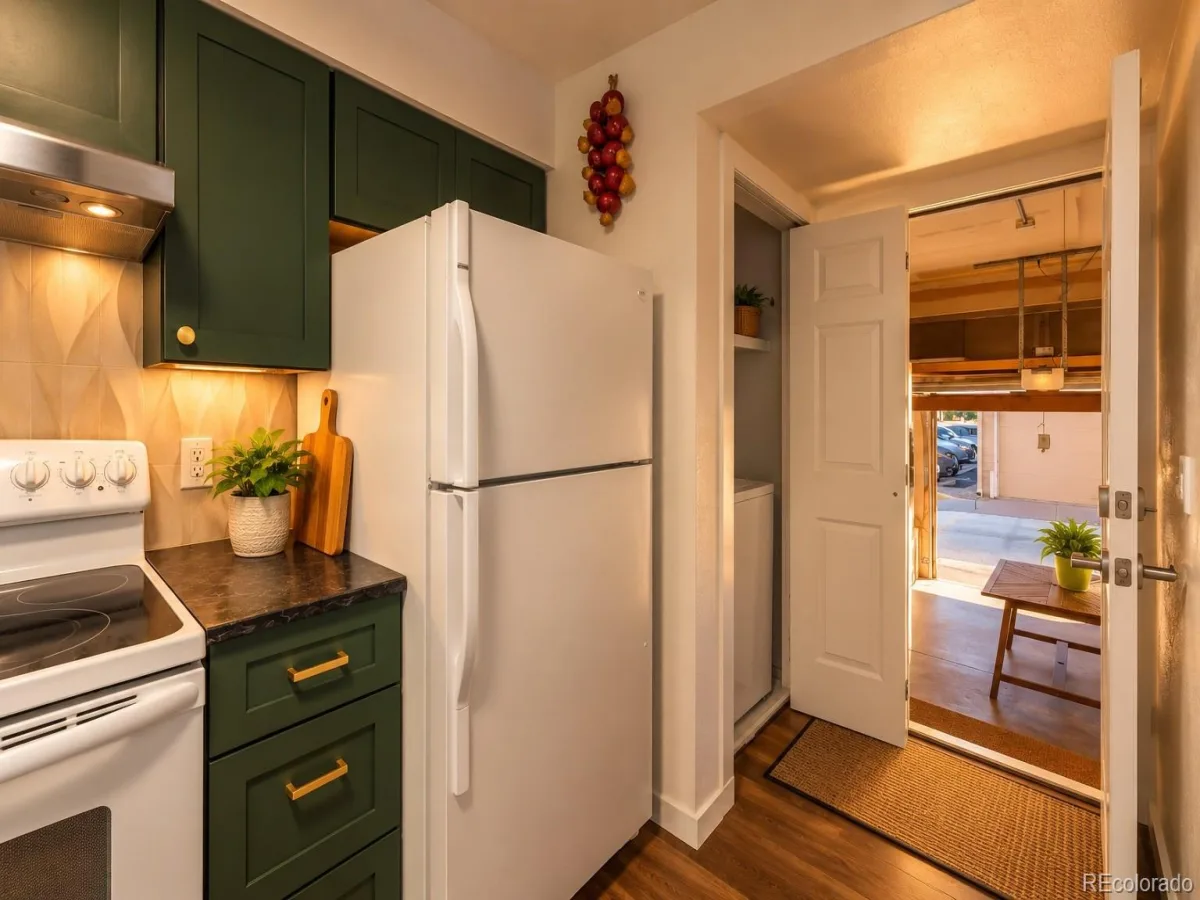 910 S Dahlia Street #A Denver CO 80246 | MLS #REC5442016 10012026235517 1200 20