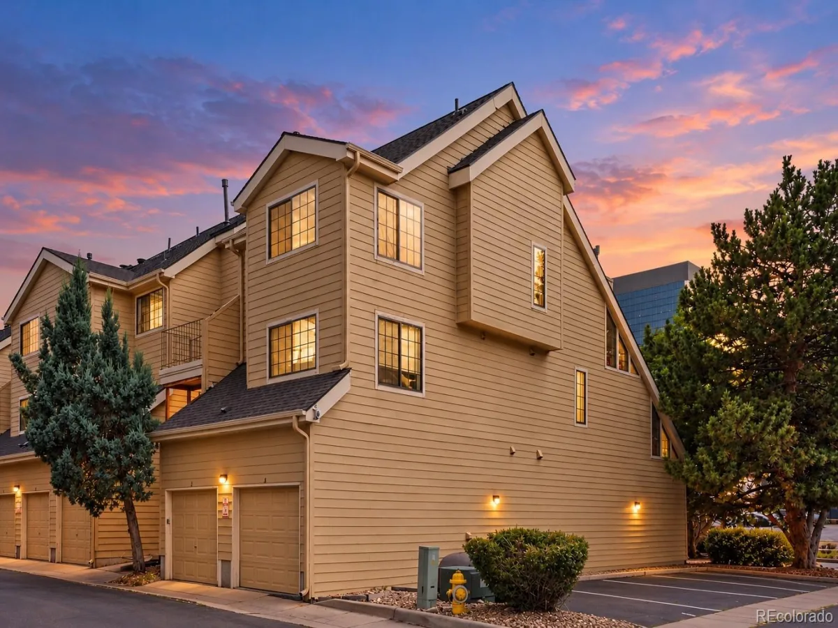 910 S Dahlia Street #A Denver CO 80246 | MLS #REC5442016 10012026235517 1200 27