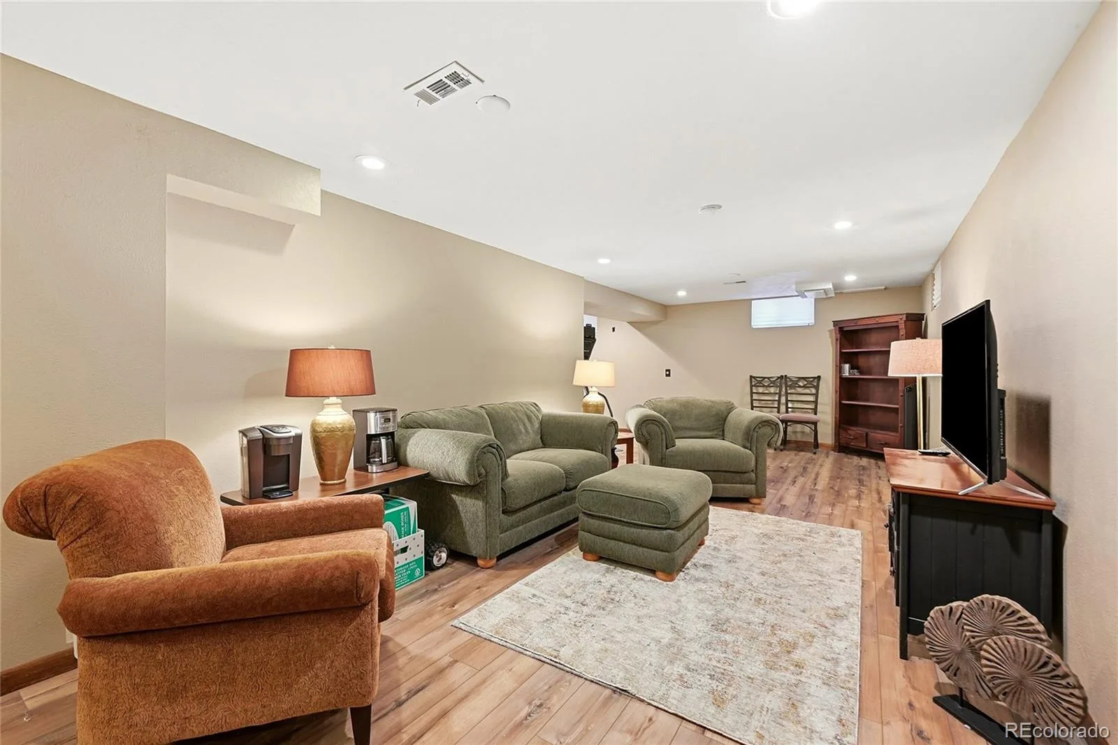 1487 S Macon Street Aurora CO 80012 MLS #REC5444712 06112026174912 1600 27
