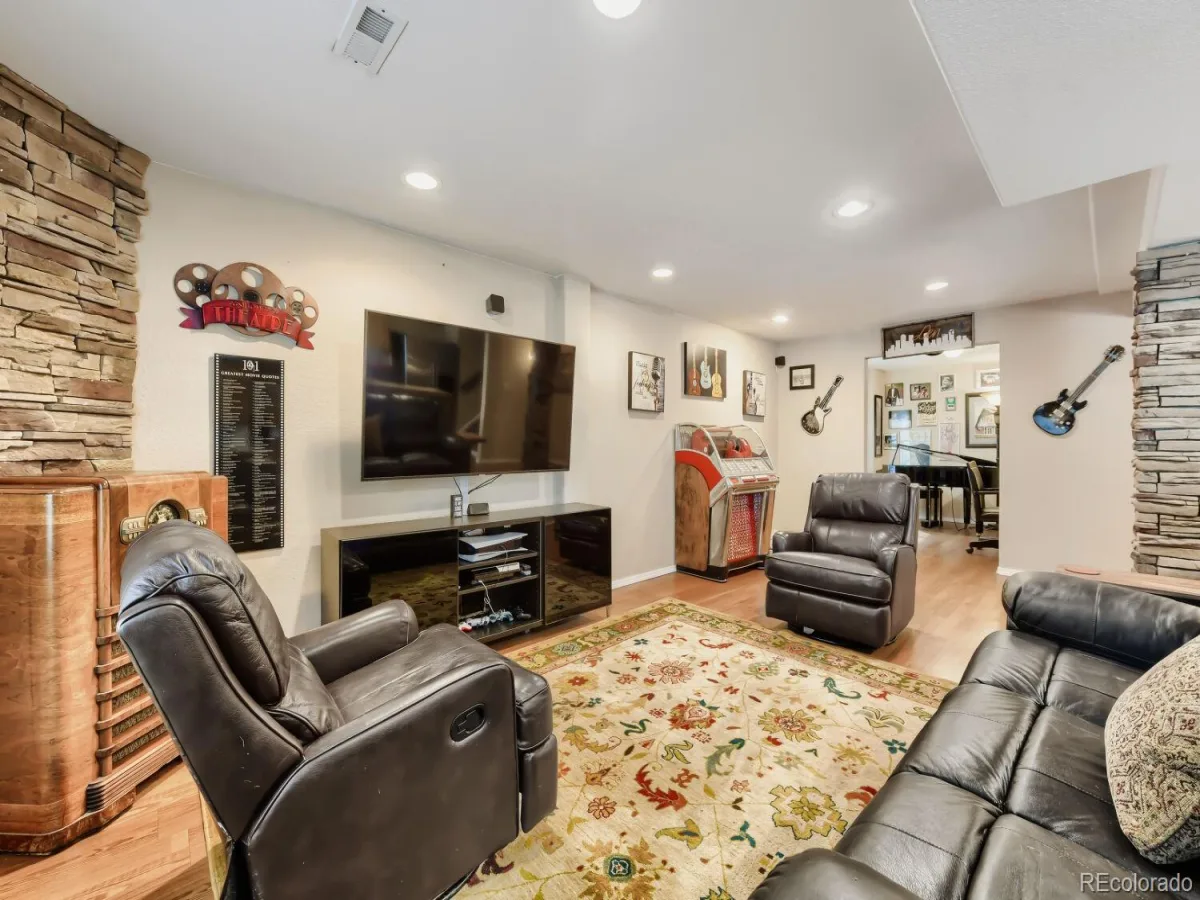 7881 Canvasback Circle Littleton CO 80125 | MLS #REC5444798 06302026032726 1200 16