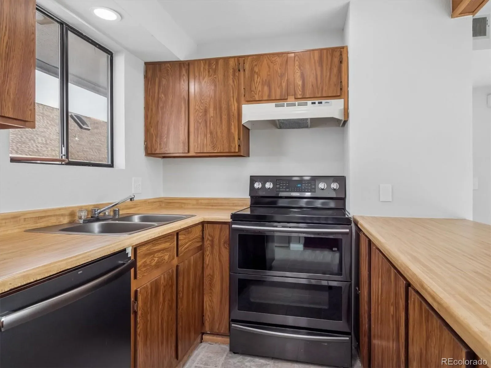 5250 S Huron Way #2-310 Littleton CO 80120 | MLS #REC5446945 03272026175740 1600 5