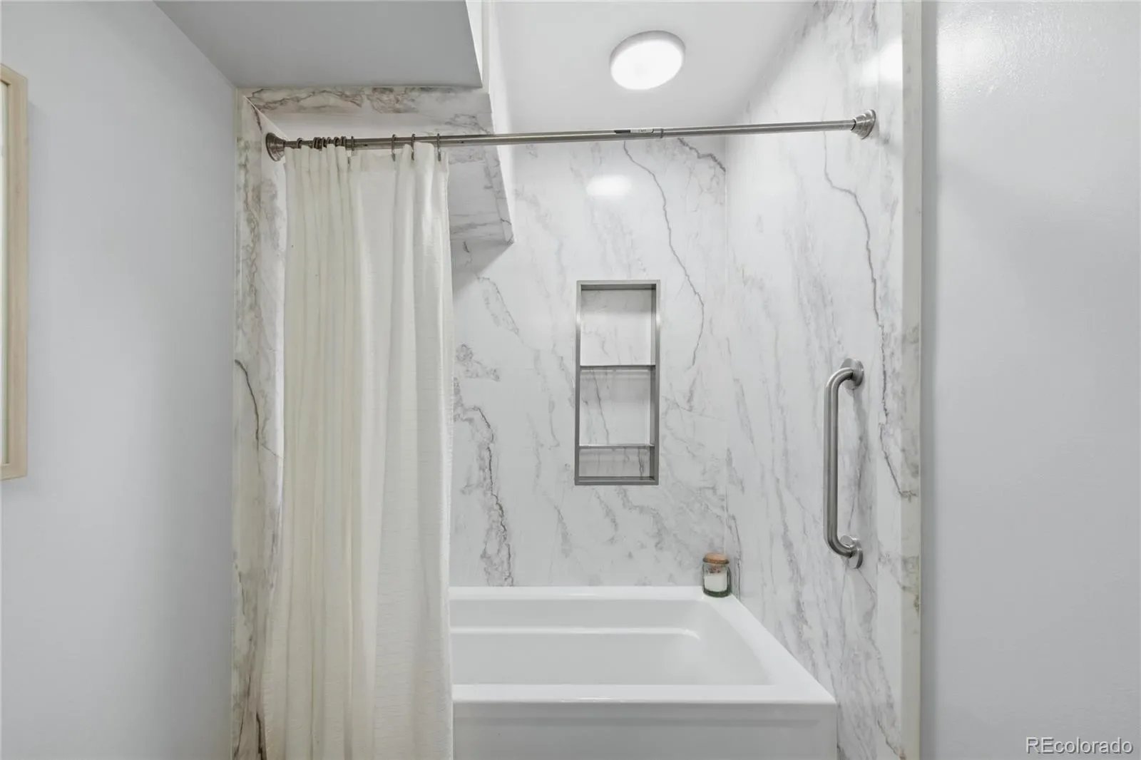 03232026223924 1600 16