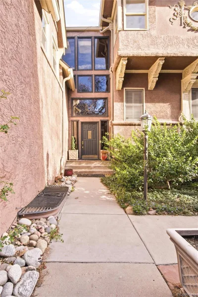 999 N Emerson Street #2 Denver CO 80218 MLS #REC5448350 07172026005413 800 4