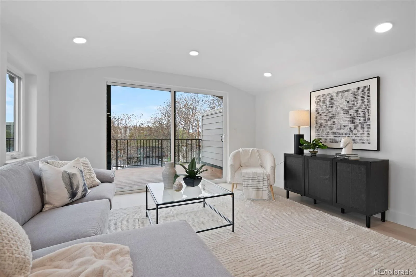 2137 S Sherman Street Denver CO 80210 MLS #REC5448668 06032026222456 1600 24