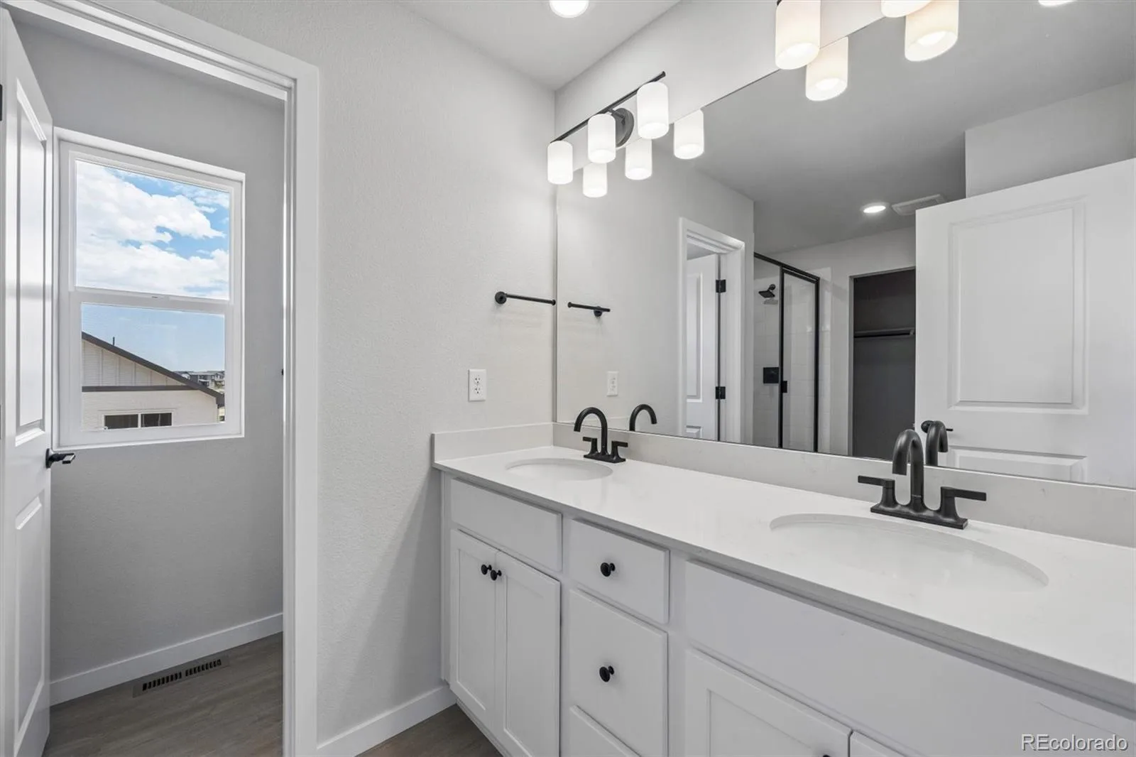5784 N Indigo Rose Street Aurora CO 80019 | MLS #REC5453823 08112026191204 1600 21