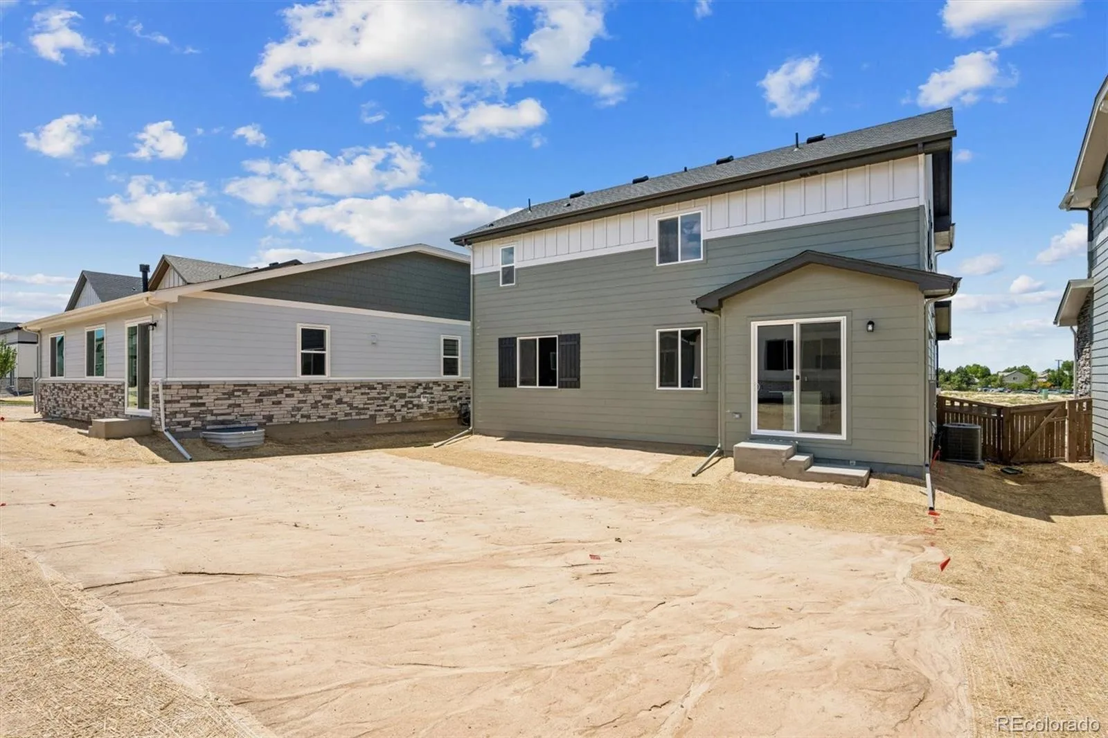 5784 N Indigo Rose Street Aurora CO 80019 | MLS #REC5453823 08112026191204 1600 23
