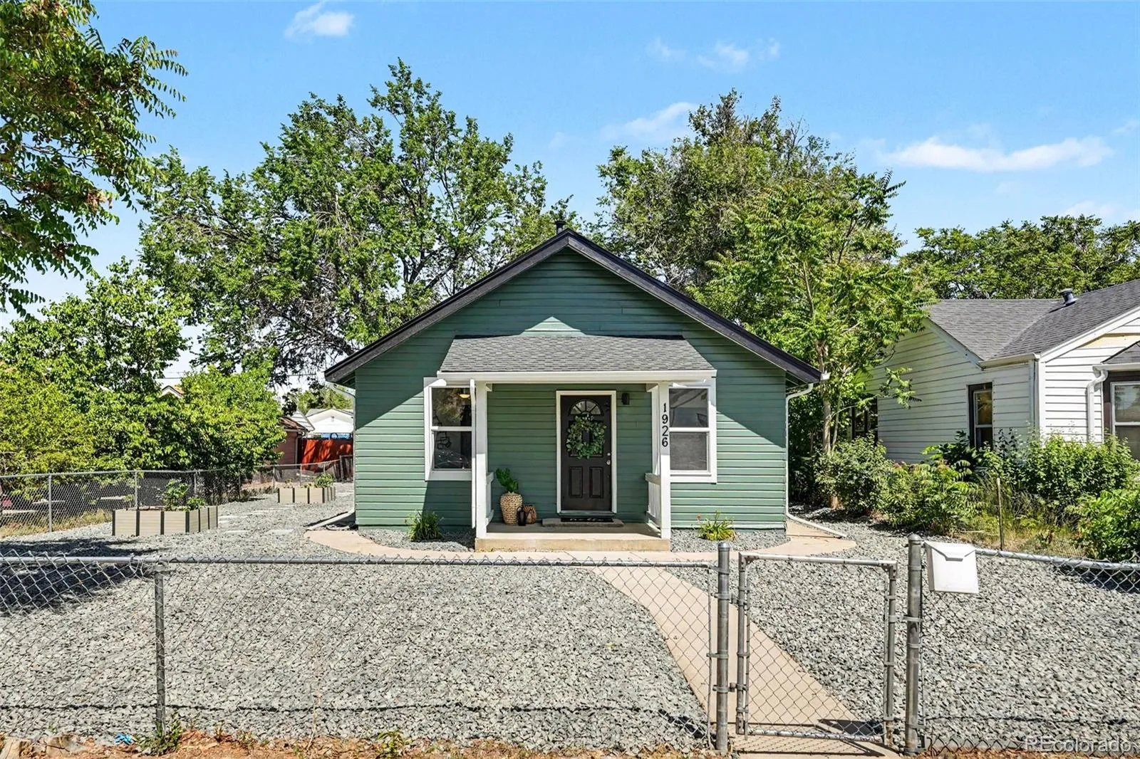 1926 Hanover Street Aurora CO 80010 | MLS #REC5454383 08142026213533 1600 1