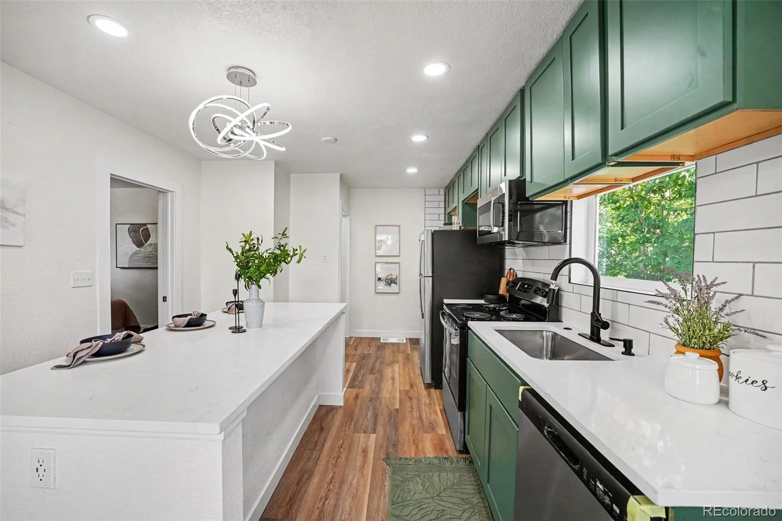1926 Hanover Street Aurora CO 80010 | MLS #REC5454383 08142026213533 1600 7