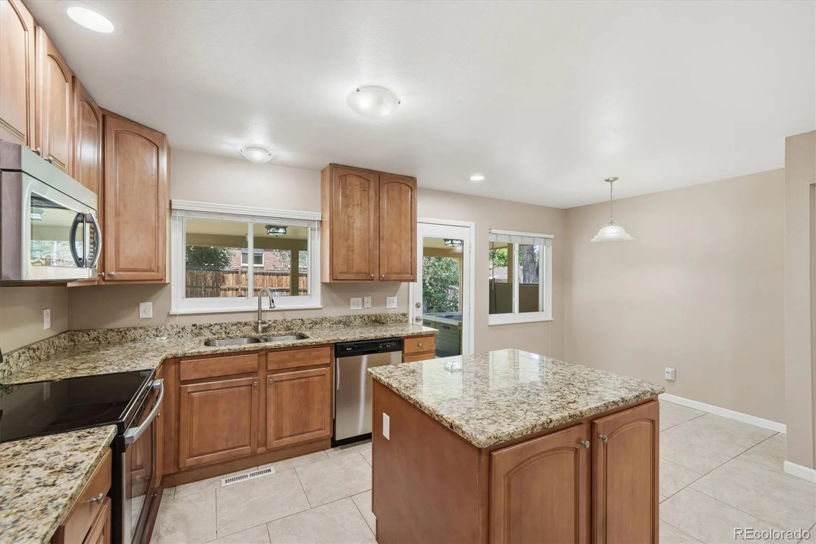 12941 W Montana Avenue Lakewood CO 80228 MLS #REC5456865 06172026212523 1600 13