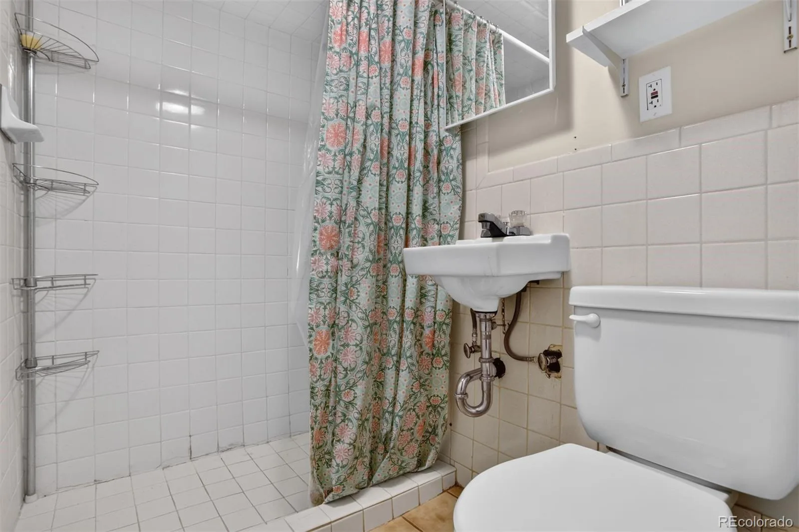 3900 S Inca Street Englewood CO 80110 | MLS #REC5458622 10012026162804 1600 15