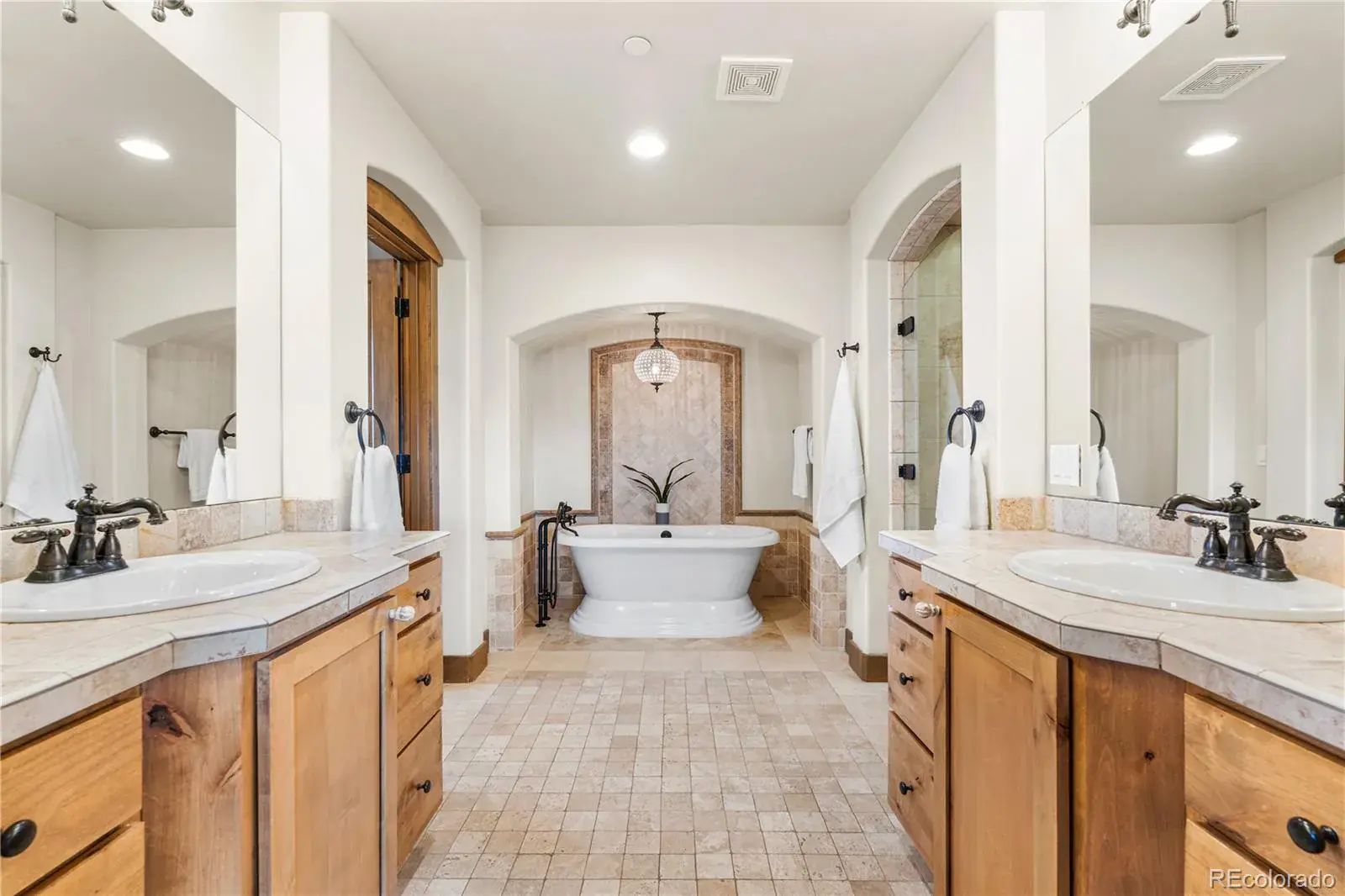 1251 Buffalo Ridge Road Castle Pines CO 80108 MLS #REC5462323 02252026015431 1600 27