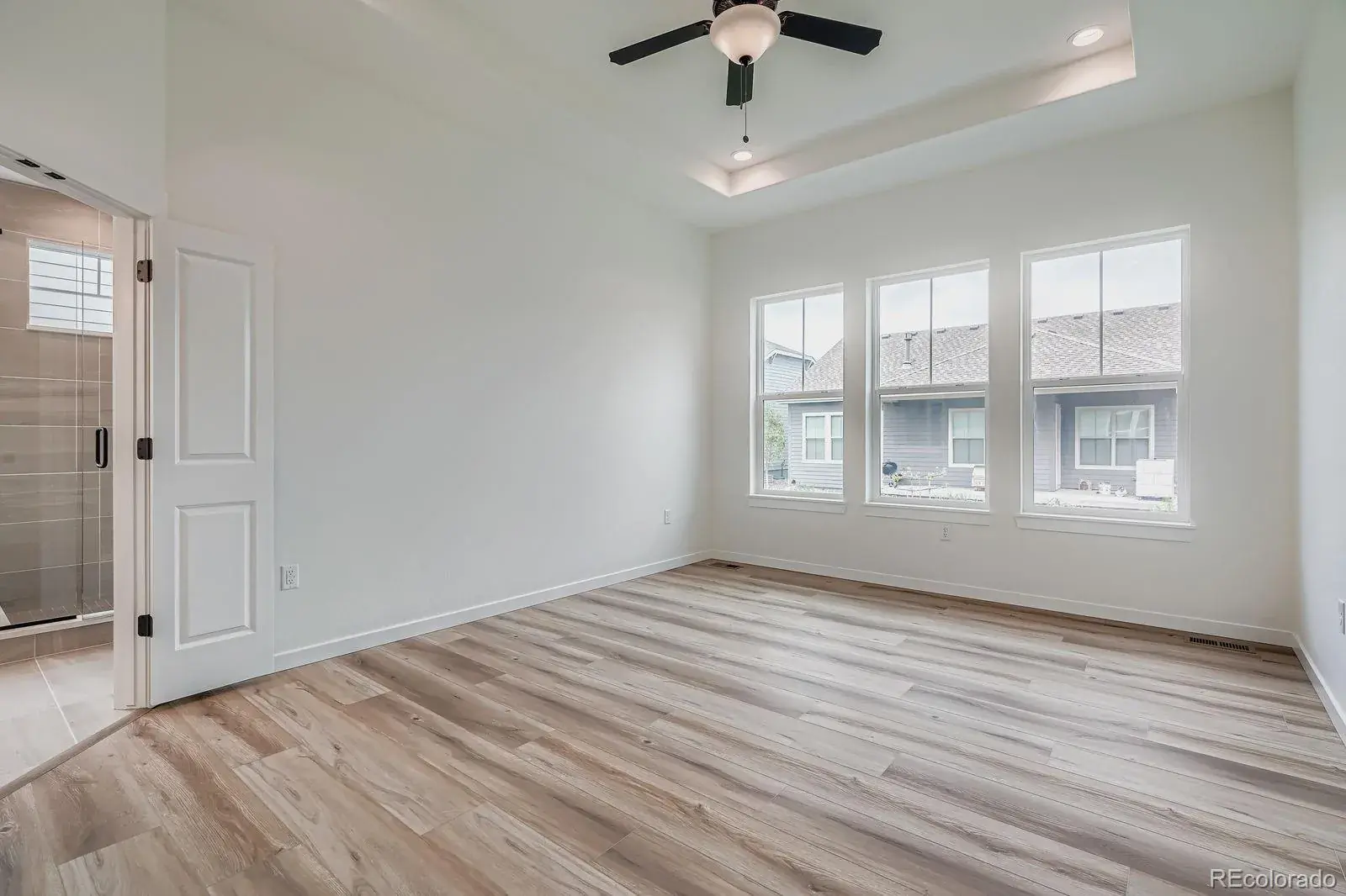 8925 S Riviera Way Aurora CO 80016 MLS #REC5464646 08012025014631 1600 12