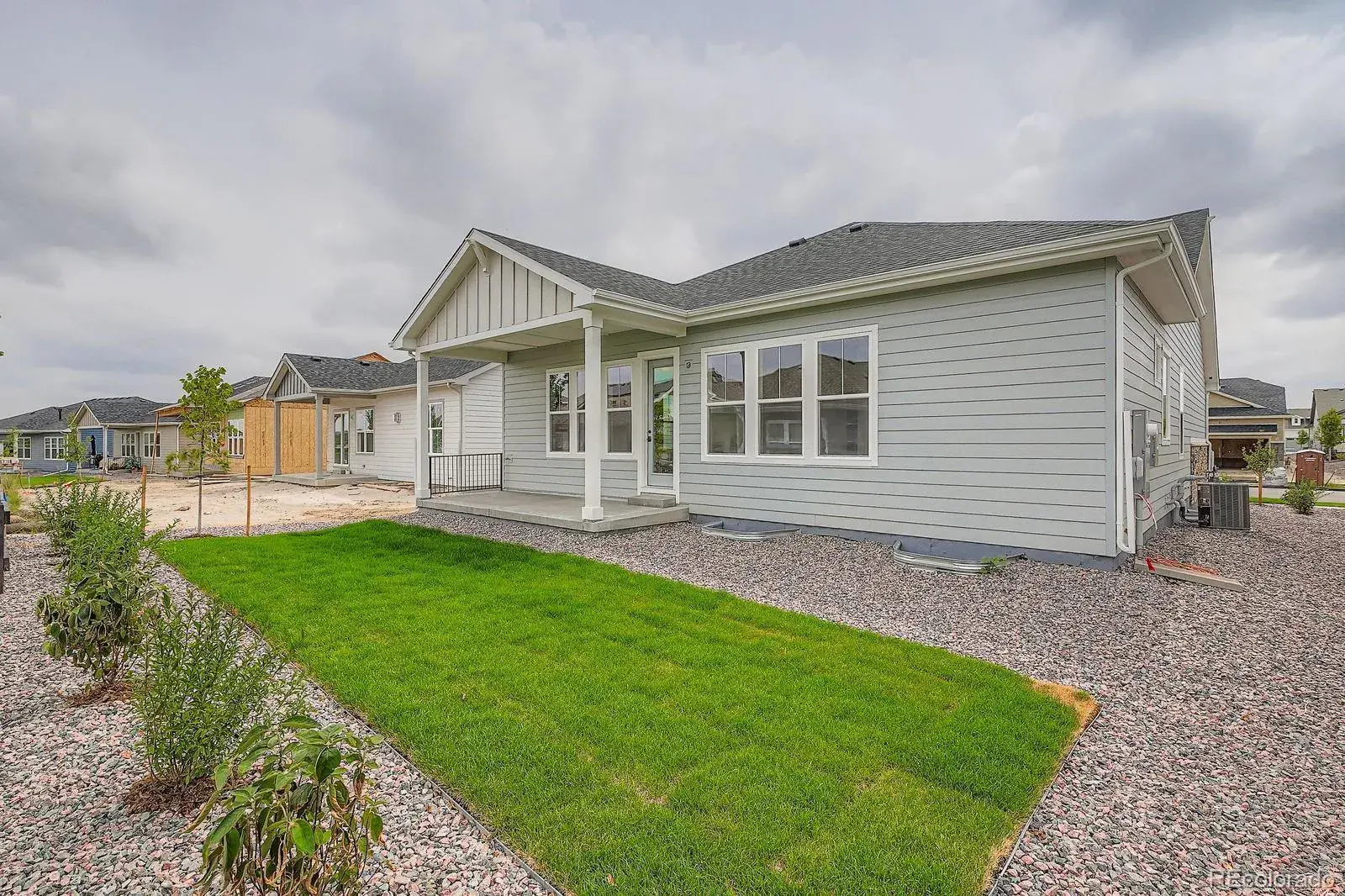 8925 S Riviera Way Aurora CO 80016 MLS #REC5464646 08012025014631 1600 27