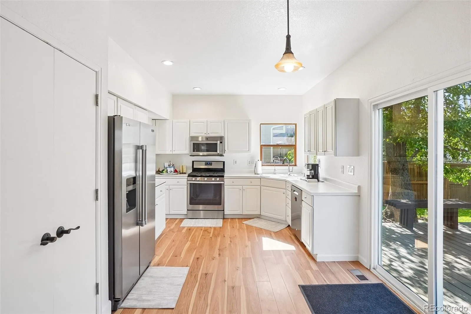 15860 W 66th Place Arvada CO 80007 MLS #REC5468897 05282026140849 1600 11