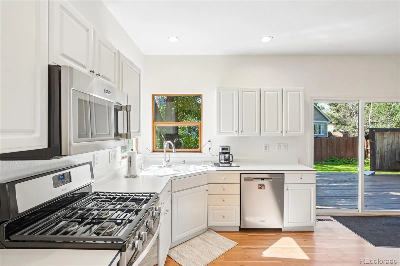 15860 W 66th Place Arvada CO 80007 MLS #REC5468897 05282026140849 1600 14