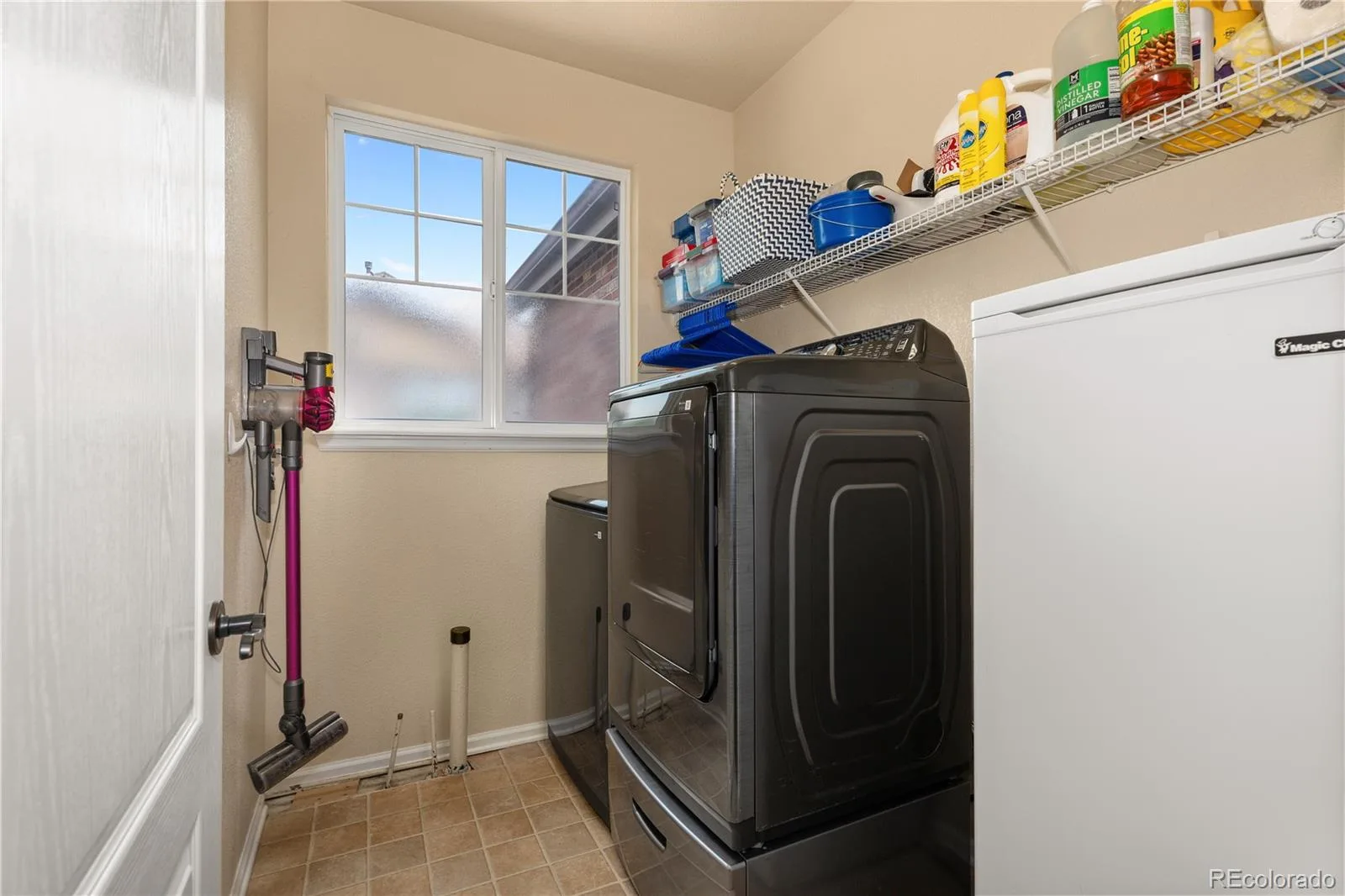 21235 E Eastman Avenue Aurora CO 80013 | MLS #REC5469842 08162026180945 1600 14