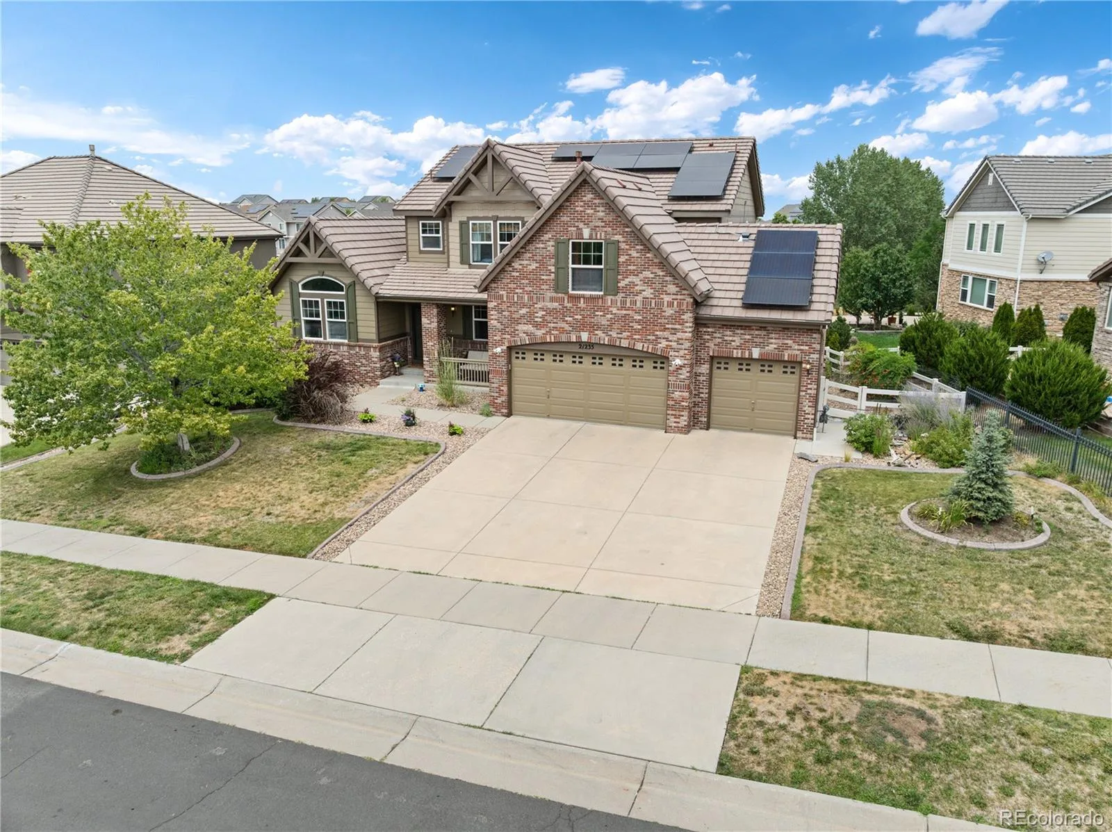 21235 E Eastman Avenue Aurora CO 80013 | MLS #REC5469842 08162026180945 1600 33