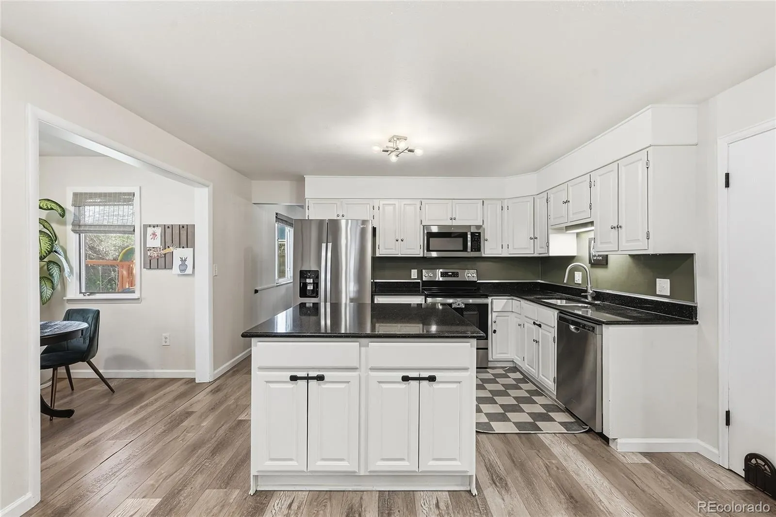 04152026175003 1600 10