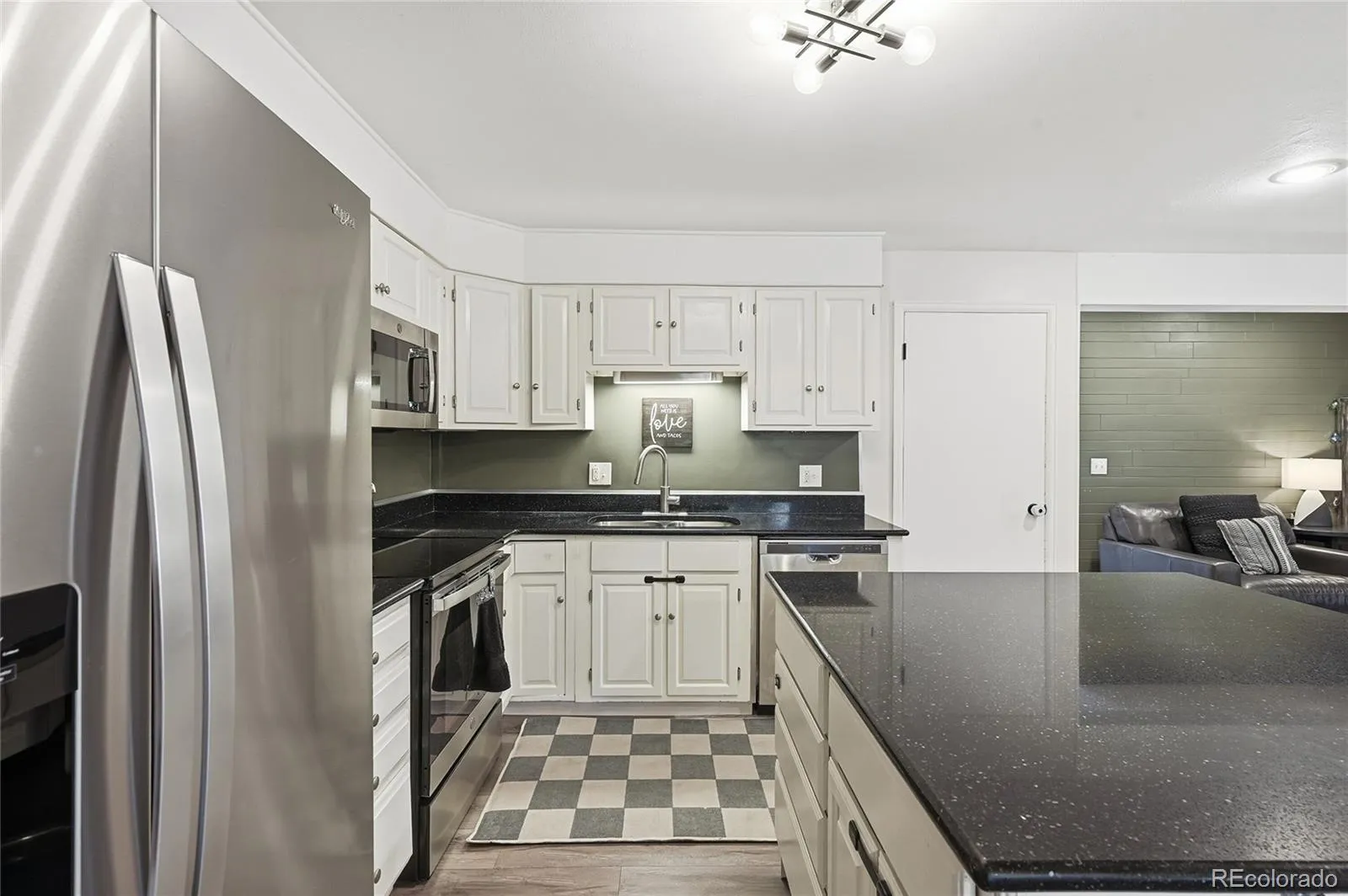 04152026175003 1600 12