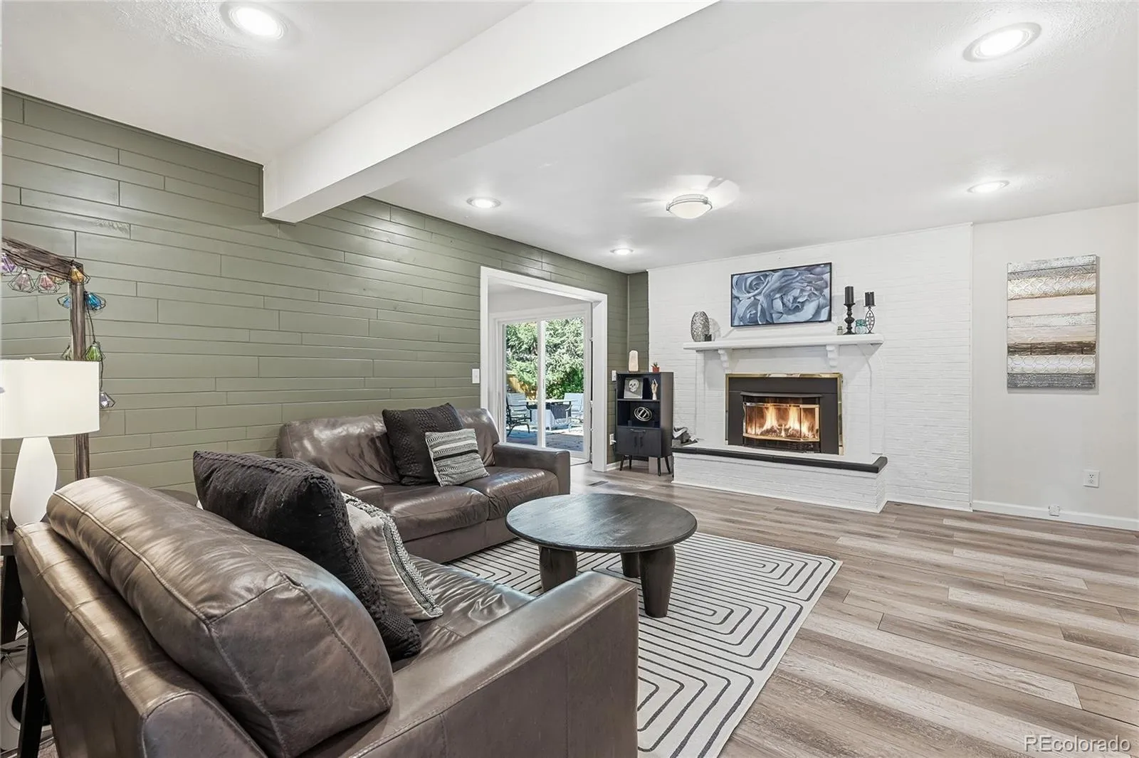 04152026175003 1600 16