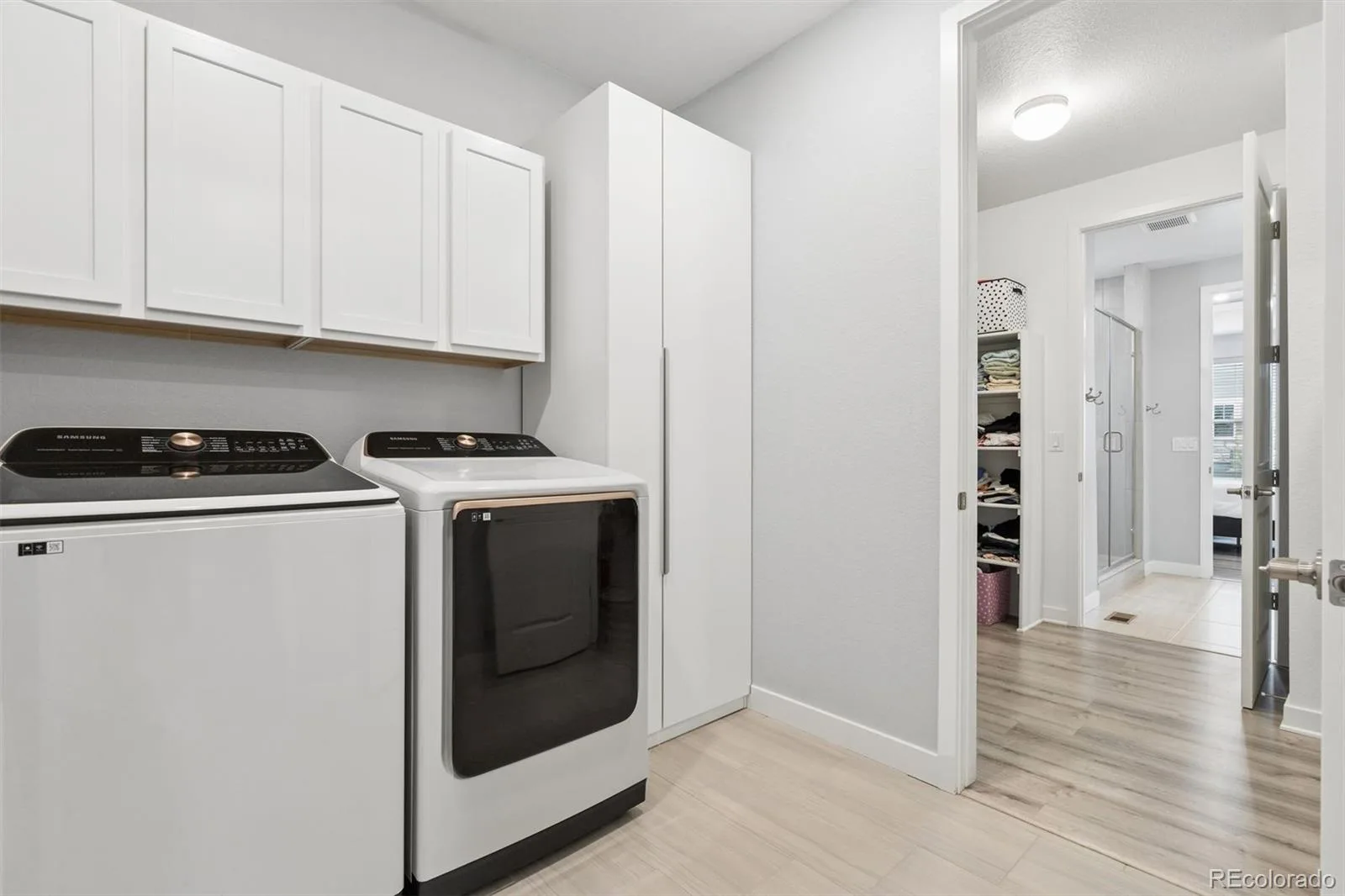 8801 S Ukraine Court Aurora CO 80016 MLS #REC5470505 05292026213838 1600 25