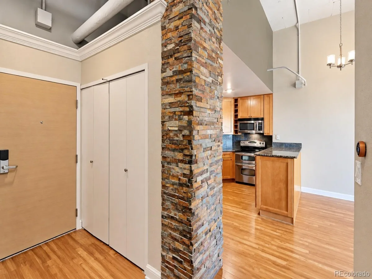 1625 Larimer Street #3202 Denver CO 80202 | MLS #REC5471624 09262026011123 1200 5