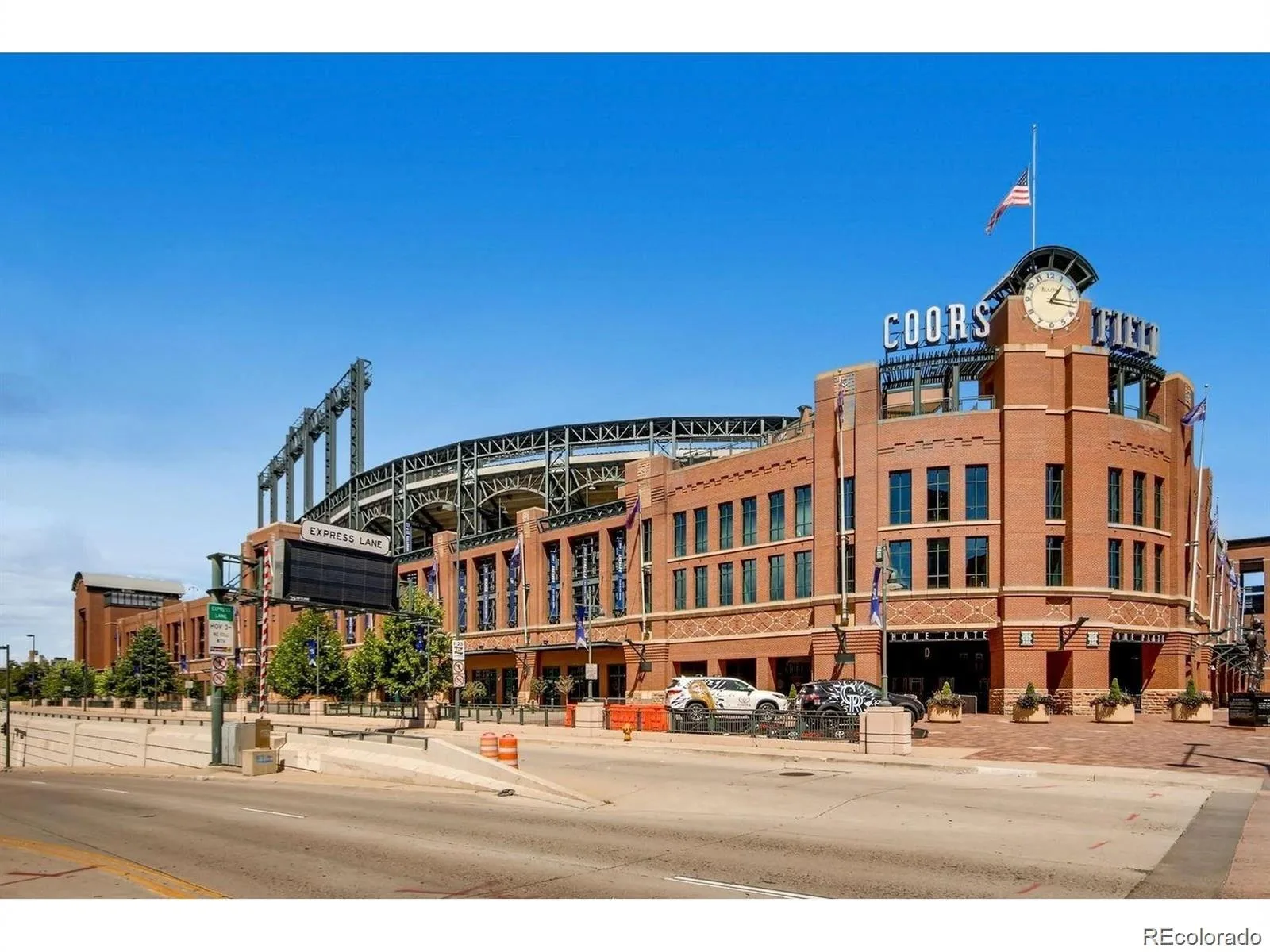 1625 Larimer Street #3202 Denver CO 80202 | MLS #REC5471624 09262026011123 1600 33