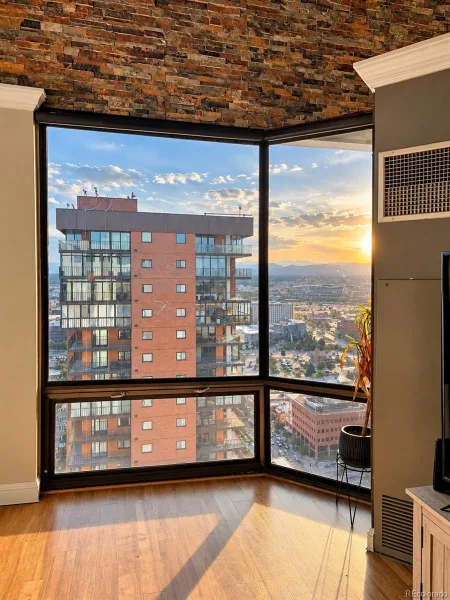 1625 Larimer Street #3202 Denver CO 80202 | MLS #REC5471624 09262026011123 800 10