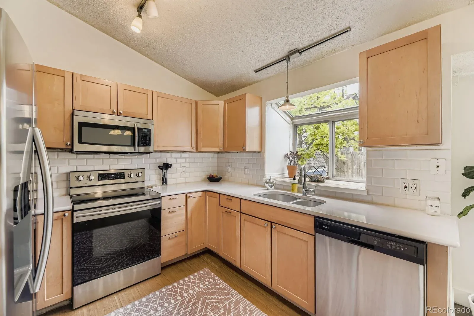 03182026195212 1600 3