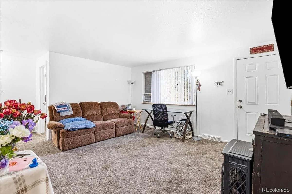 985-995 S Yukon Street Lakewood CO 80226 | MLS #REC5474400 06302026184027 1200 4