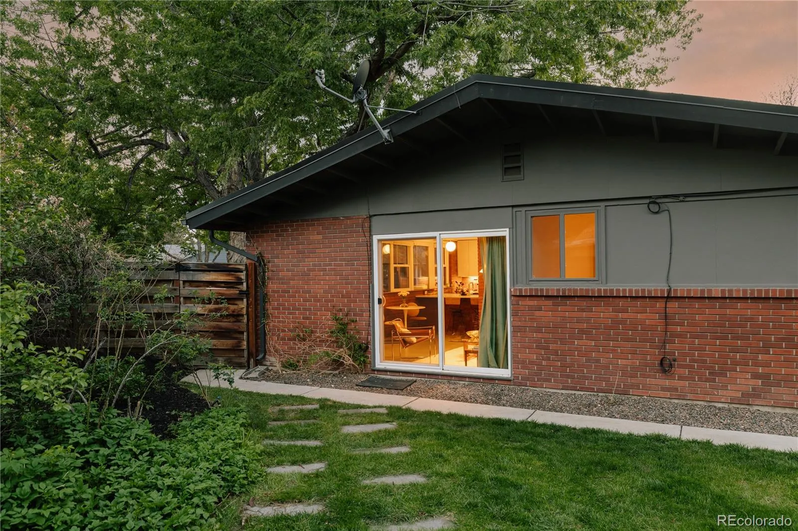 2940 S Marion Street Englewood CO 80113 MLS #REC5474958 05122026161359 1600 41
