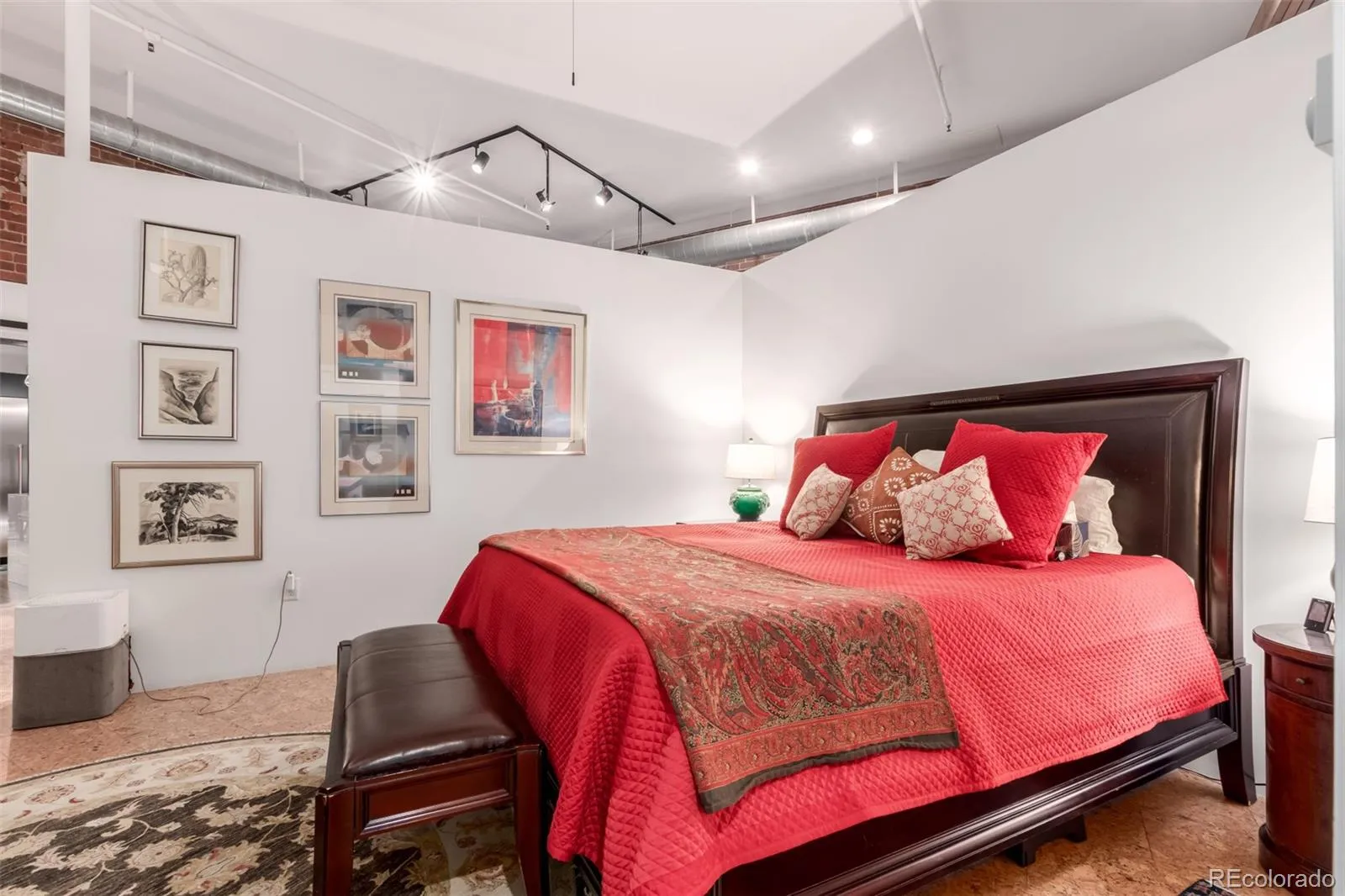 04132026180801 1600 21