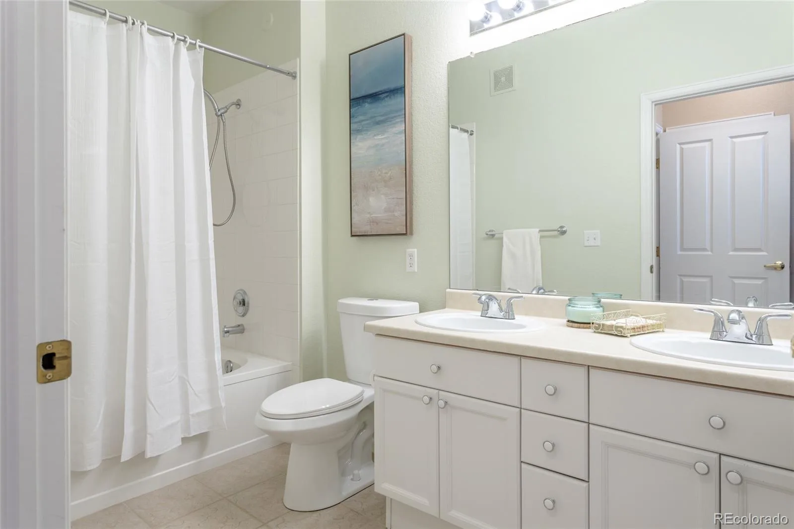 8369 S Independence Circle #105 Littleton CO 80128 | MLS #REC5479323 07092026054552 1600 14