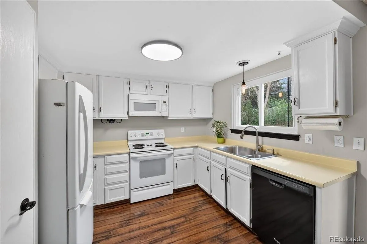 04132026181207 1200 12