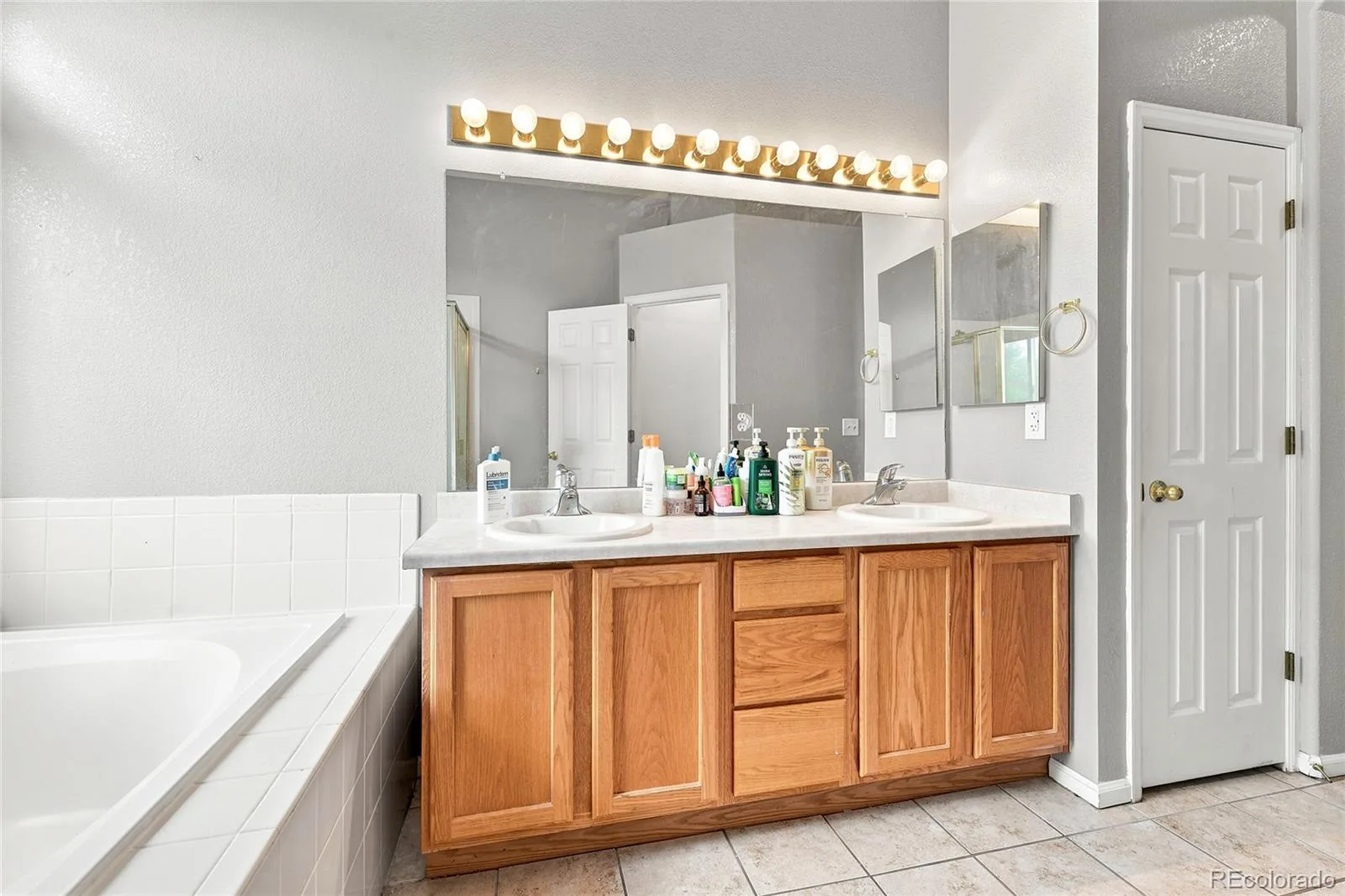 4976 S Malaya Court Aurora CO 80015 | MLS #REC5480330 07282026192534 1600 19