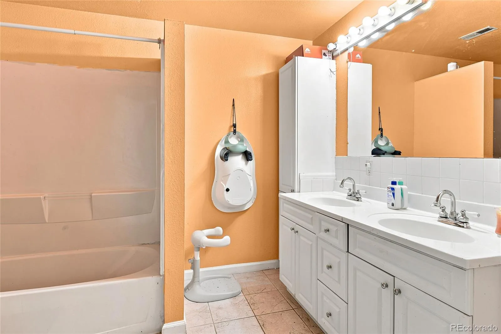 4976 S Malaya Court Aurora CO 80015 | MLS #REC5480330 07282026192534 1600 22